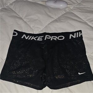 Women’s Sz large Nike Pro Shorts Used Condition